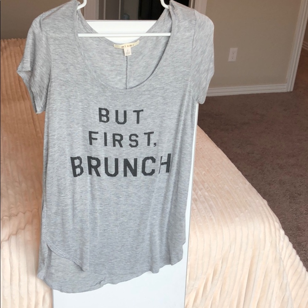 Miami, gray worded tee